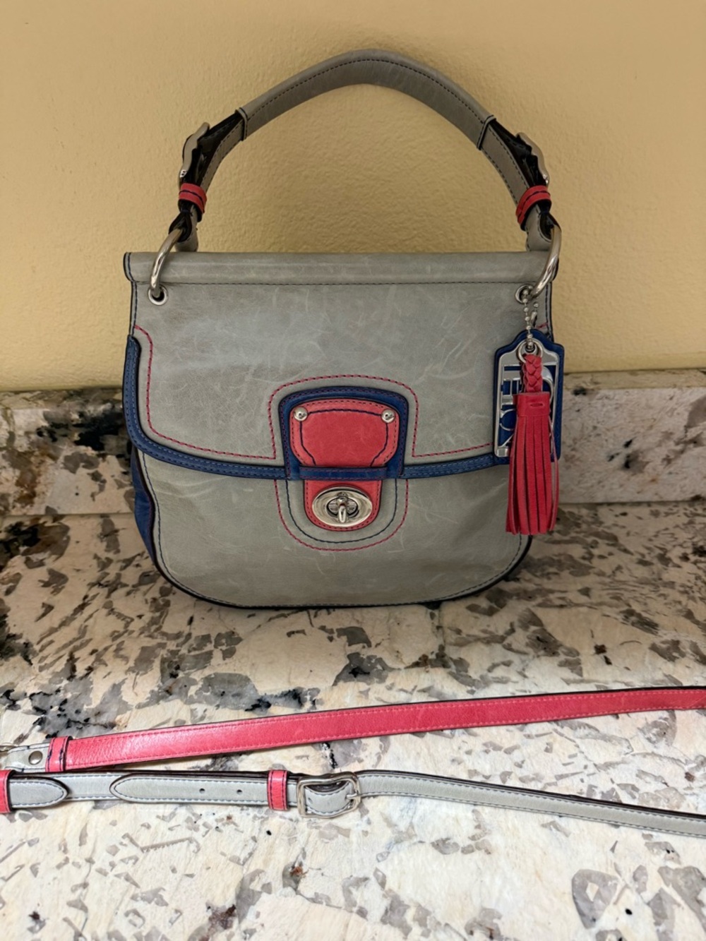 Vintage coach gray pink cross body hand bag excellent condition leather